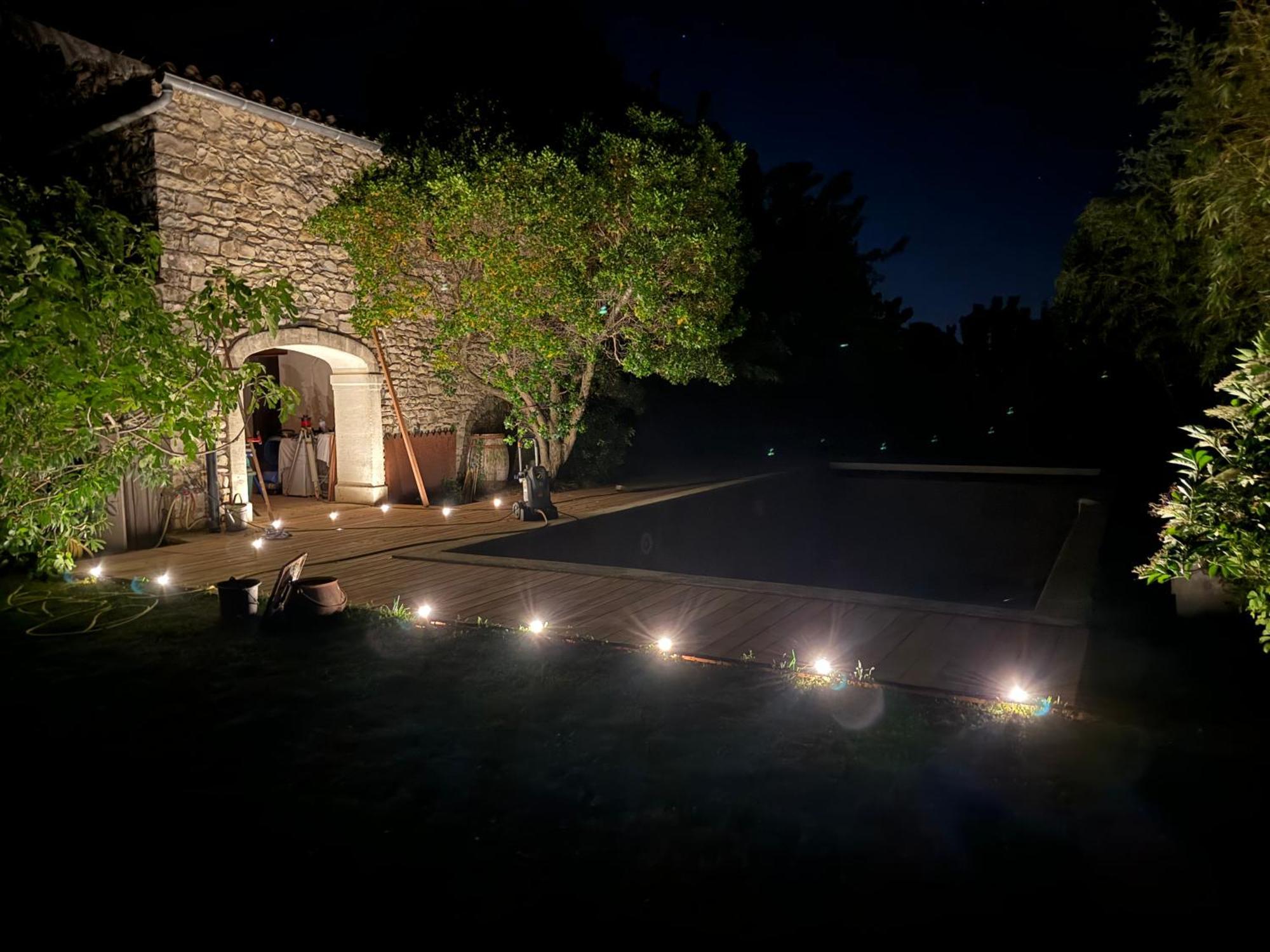 Bed and Breakfast Le Coing Des Vignes Mauressargues Exterior foto